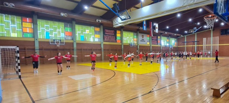 IMG-2eb7c26b5ebf884ef7bc38089b39e7f7-V