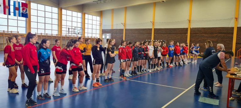 IMG-9c8e211a462c8a8b694789fb865b4d70-V (002)